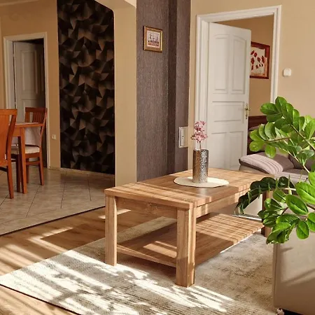 Apartament Tamasi