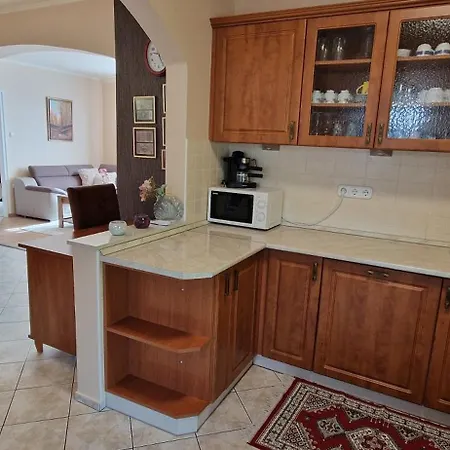 Apartament Tamasi *
