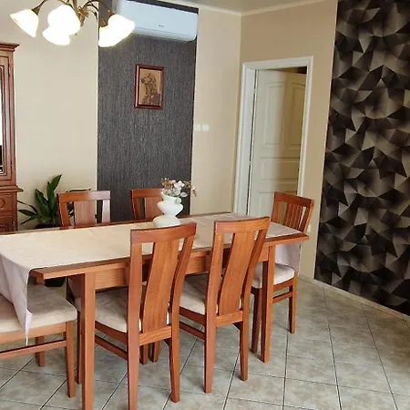 Tamasi Apartament *